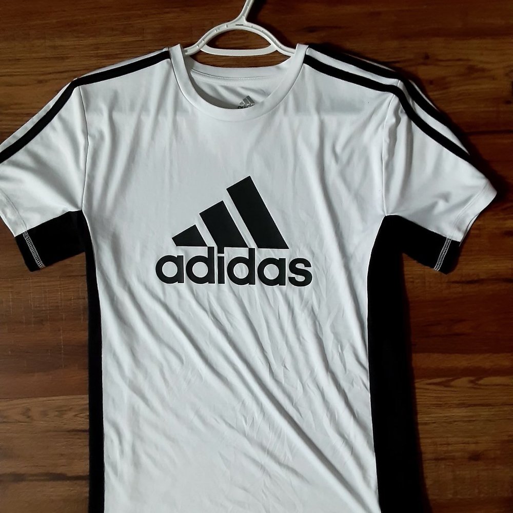 Youth adidas Fitness shirt